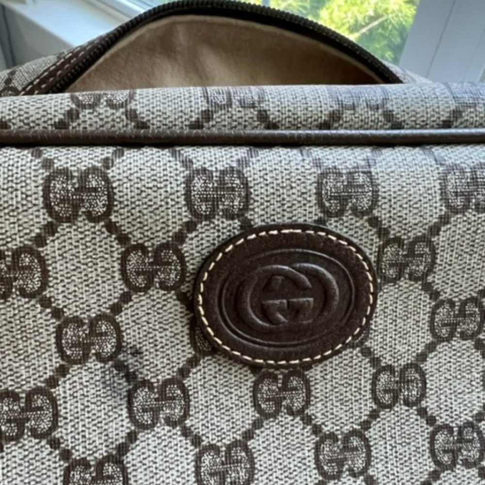 Gucci duffle bag + shaving kit - Picture 11 of 12